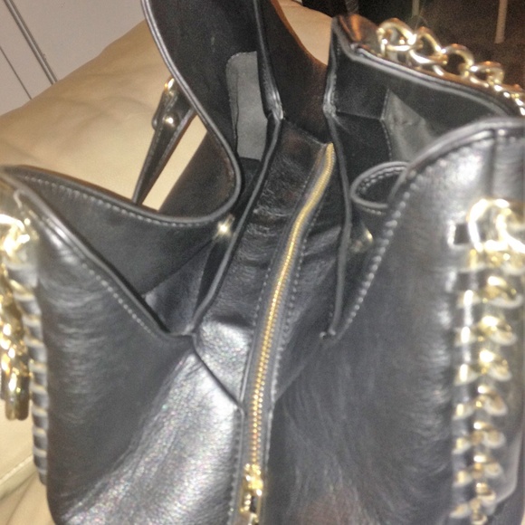 Bebe Bucket Handbag - Picture 7 of 8